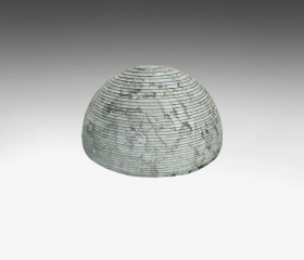 Полусфера гранитная d=400, h=200, с горизонтальной гребенкой, м/р: Калливолампи